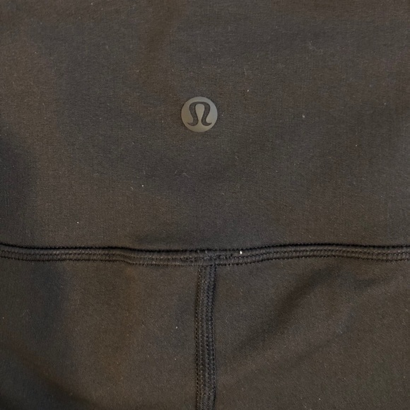 Lululemon Reveal, worm twice, black size, 4. - Picture 5 of 7